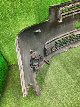 БАМПЕР НА TOYOTA VOXY ZRR70G