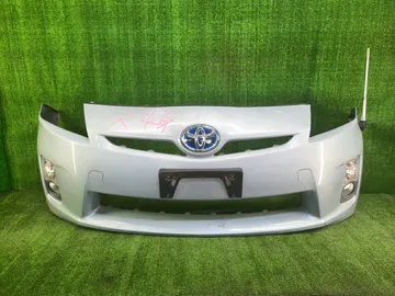 БАМПЕР НА TOYOTA PRIUS ZVW30