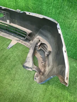 БАМПЕР НА TOYOTA ISIS ZGM10