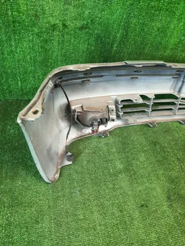 БАМПЕР НА TOYOTA PROGRES JCG10