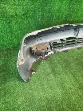 БАМПЕР НА TOYOTA PROGRES JCG10