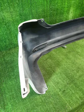 БАМПЕР НА TOYOTA WISH ZNE10