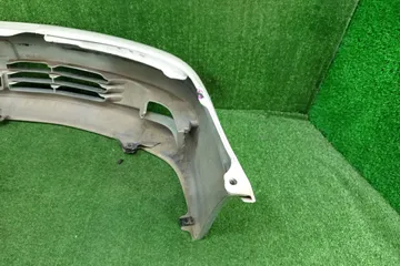 БАМПЕР НА TOYOTA VISTA SV50