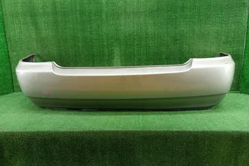 БАМПЕР НА TOYOTA COROLLA NZE121