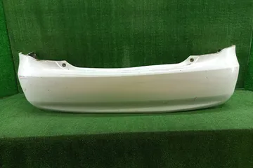 БАМПЕР НА TOYOTA COROLLA  AXIO NZE141