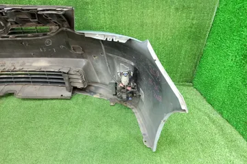 БАМПЕР НА TOYOTA PRIUS ZVW30