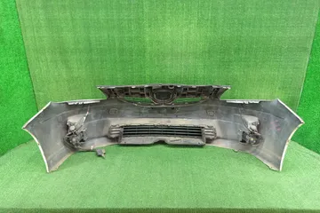 БАМПЕР НА TOYOTA PRIUS ZVW30