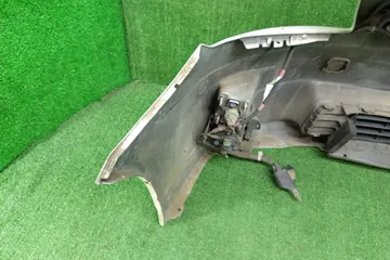 БАМПЕР НА TOYOTA PRIUS ZVW30