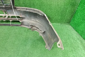 БАМПЕР НА TOYOTA COROLLA NZE121