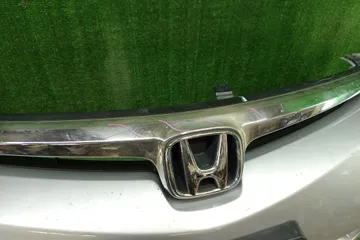 БАМПЕР НА HONDA CIVIC FD1