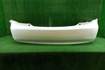 БАМПЕР НА TOYOTA COROLLA  AXIO NZE141