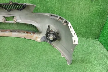 БАМПЕР НА MITSUBISHI GRANDIS NA4W