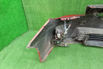 БАМПЕР НА TOYOTA PRIUS ZVW30