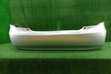 БАМПЕР НА TOYOTA COROLLA  AXIO NZE141