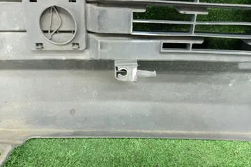 БАМПЕР НА TOYOTA LITE ACE S412M