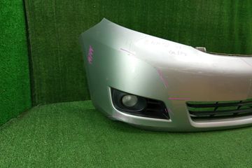 БАМПЕР НА TOYOTA ISIS ZNM10G