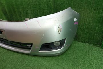 БАМПЕР НА TOYOTA ISIS ZNM10G