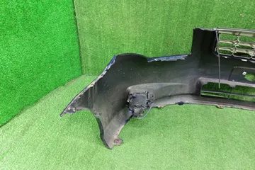 БАМПЕР НА TOYOTA COROLLA  AXIO ZRE142
