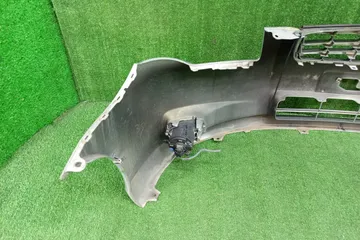 БАМПЕР НА TOYOTA COROLLA  AXIO ZRE142