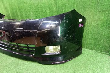 БАМПЕР НА TOYOTA ISIS ZNM10G