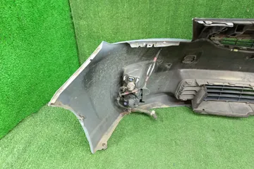 БАМПЕР НА TOYOTA PRIUS ZVW30