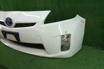 БАМПЕР НА TOYOTA PRIUS ZVW30