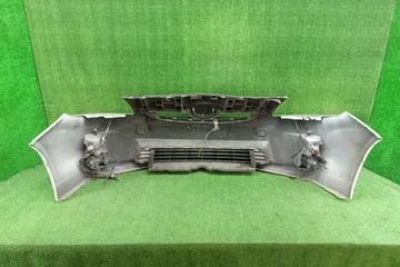 БАМПЕР НА TOYOTA PRIUS ZVW30