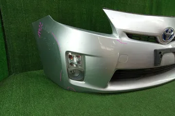 БАМПЕР НА TOYOTA PRIUS ZVW30
