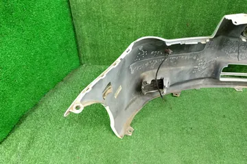 БАМПЕР НА TOYOTA COROLLA  AXIO NZE141