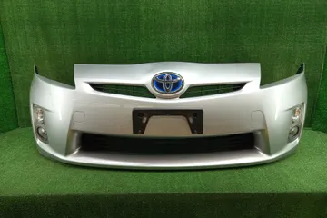БАМПЕР НА TOYOTA PRIUS ZVW30
