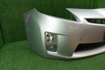 БАМПЕР НА TOYOTA PRIUS ZVW30