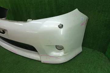 БАМПЕР НА TOYOTA ISIS ZGM10G