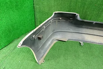БАМПЕР НА TOYOTA AVENSIS AZT250