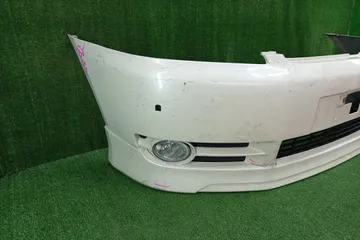 БАМПЕР НА TOYOTA IPSUM ACM21W