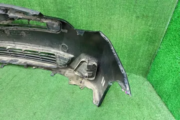 БАМПЕР НА TOYOTA RACTIS NCP120