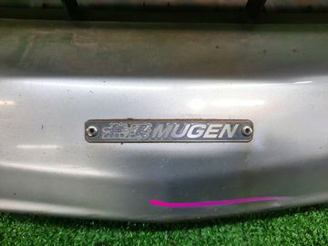 БАМПЕР НА HONDA STREAM RN1