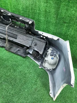 БАМПЕР НА TOYOTA PRIUS ZVW30