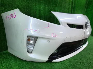 БАМПЕР НА TOYOTA PRIUS ZVW30