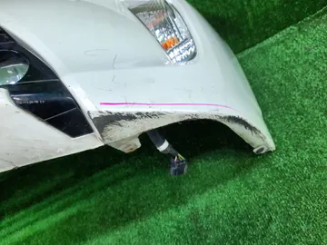 БАМПЕР НА TOYOTA PRIUS ZVW30