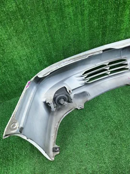 БАМПЕР НА TOYOTA VISTA SV50