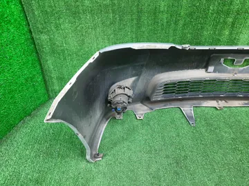 БАМПЕР НА TOYOTA ISIS ZGM10G