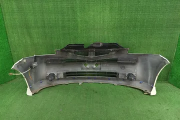 БАМПЕР НА TOYOTA RACTIS NCP100