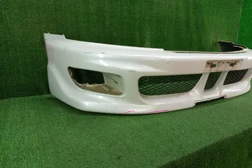 БАМПЕР НА MITSUBISHI LEGNUM EC3W