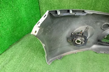 БАМПЕР НА MITSUBISHI GRANDIS NA4W