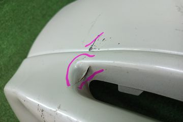 БАМПЕР НА MITSUBISHI LEGNUM EC3W