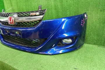 БАМПЕР НА HONDA STREAM RN6