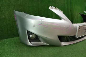 БАМПЕР НА LEXUS IS250 GSE25