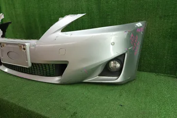 БАМПЕР НА LEXUS IS250 GSE25