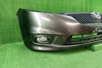 БАМПЕР НА HONDA STREAM RN6