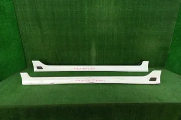 БАМПЕР НА TOYOTA COROLLA FIELDER ZZE122G
